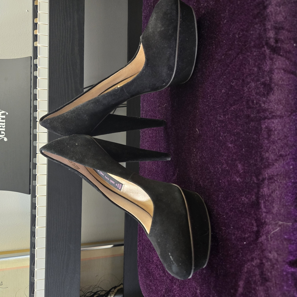 Steve Madden Black Stiletto Heels